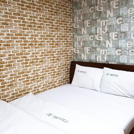 Gumi A Motel Eksteriør bilde