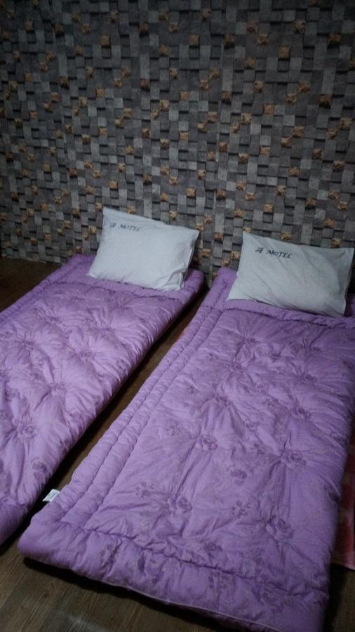 Gumi A Motel Eksteriør bilde